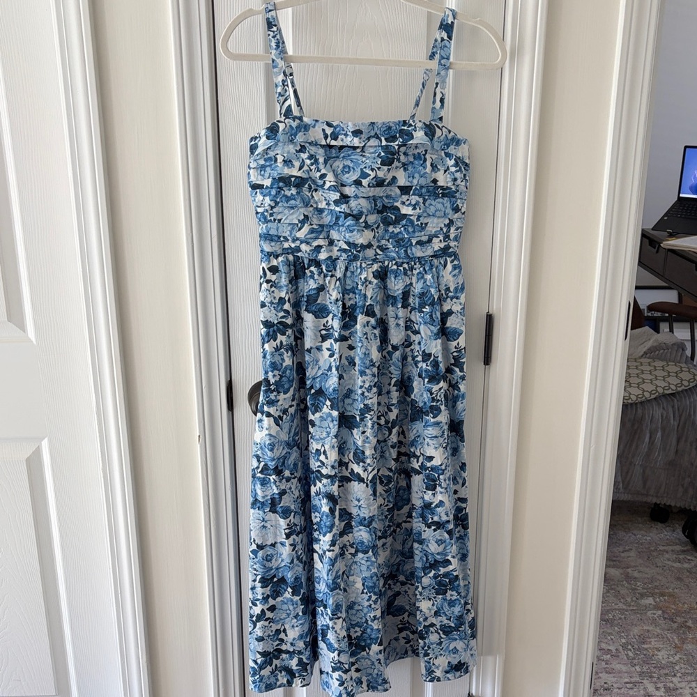 Abercrombie & Fitch Blue and White Floral Dress